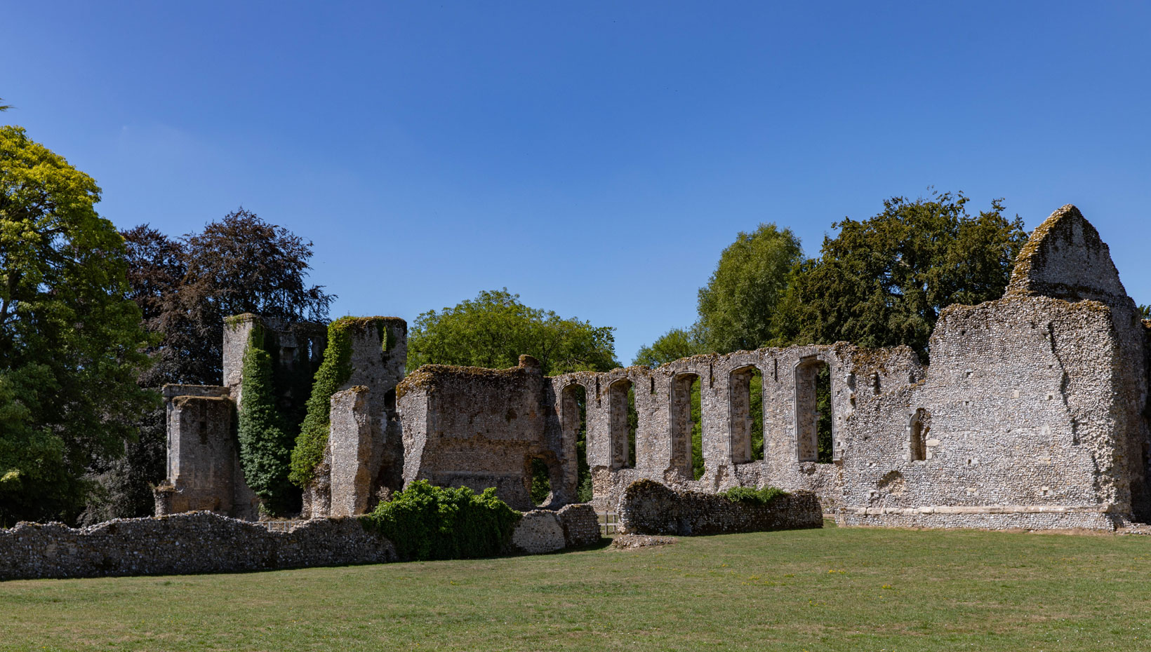 Guide to Bishops Waltham