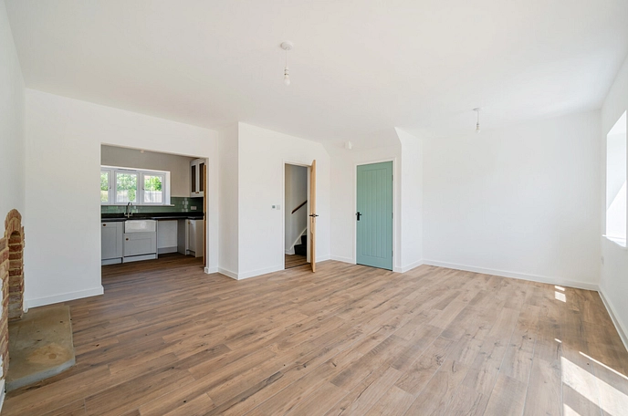 3 bedroom  detached property for sale