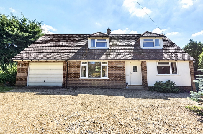 3 bedroom  detached house for sale