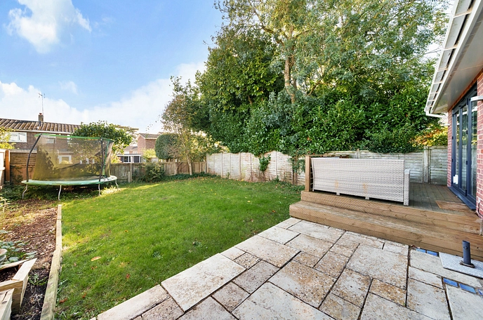 3 bedroom  semi-detached house for sale