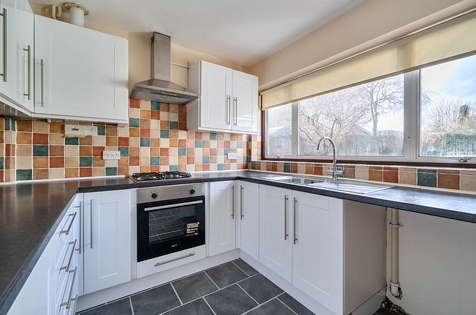 2 bedroom  semi-detached bungalow for sale