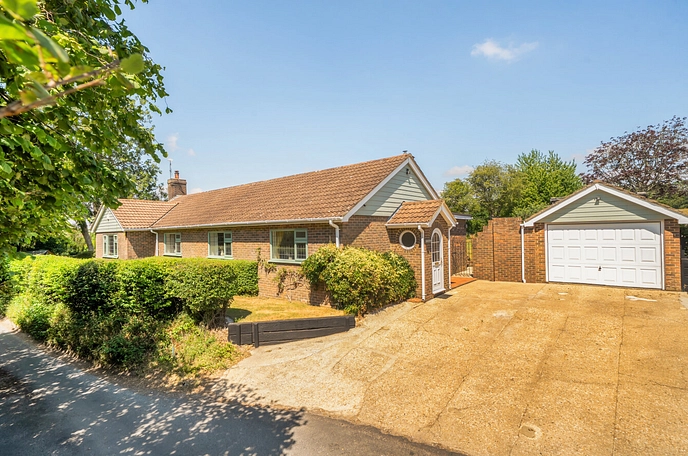 3 bedroom detached bungalow for sale