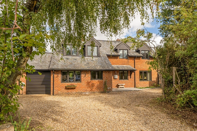 4 bedroom  detached house for sale