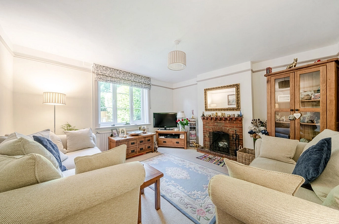 2 bedroom semi-detached house for sale