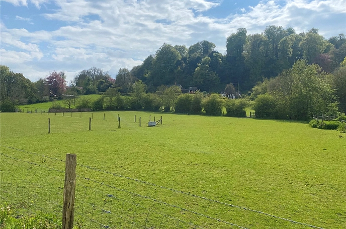 3 bedroom  detached property for sale