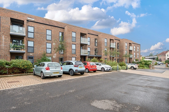 2 bedroom apartment for sale