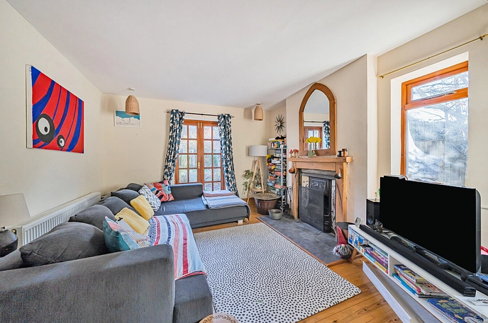 3 bedroom  detached house for sale