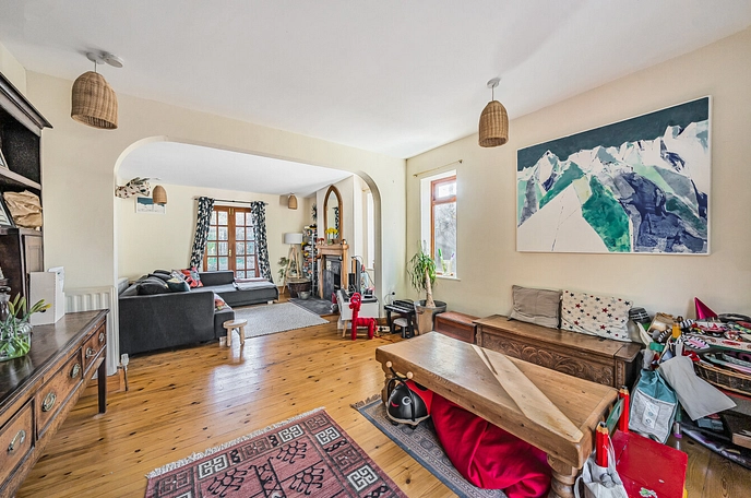 3 bedroom  detached house for sale