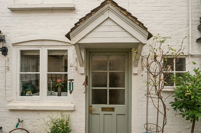 3 bedroom  terraced house for sale
