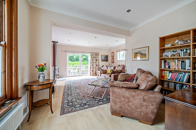 4 bedroom  detached house for sale