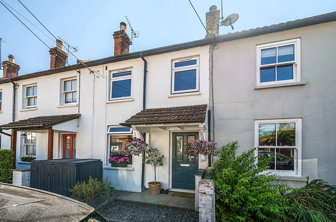 3 bedroom  terraced house for sale