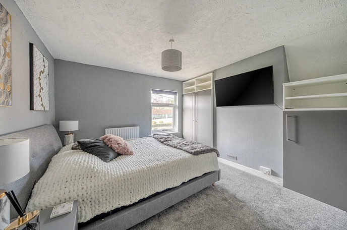 3 bedroom  terraced house for sale
