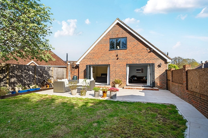 3 bedroom  detached house for sale