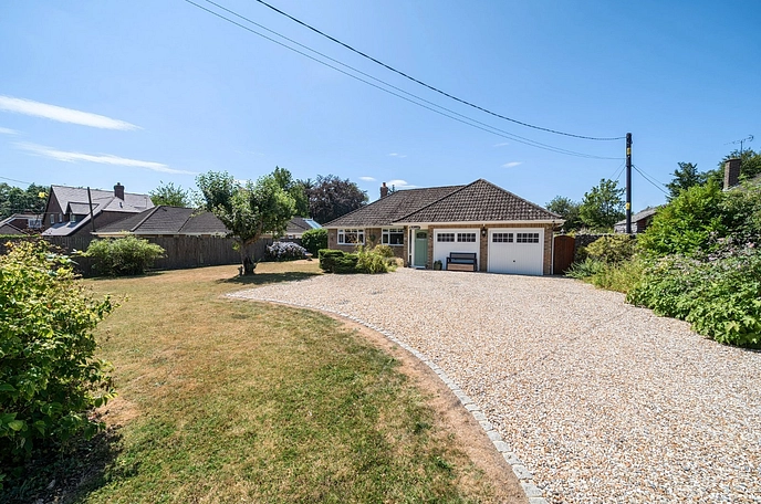 3 bedroom  detached bungalow for sale