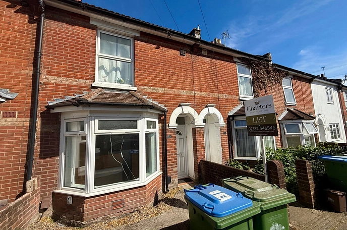 4 bedroom terraced house to rent