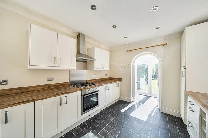 3 bedroom  detached house for sale