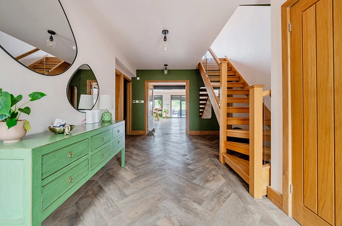 4 bedroom  detached bungalow for sale