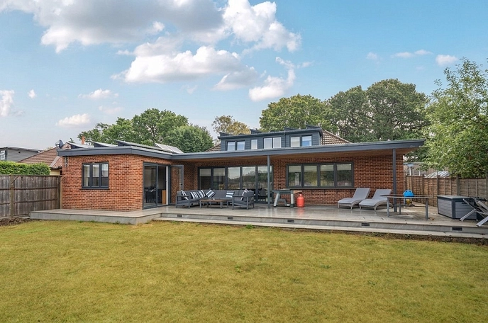 4 bedroom  detached bungalow for sale