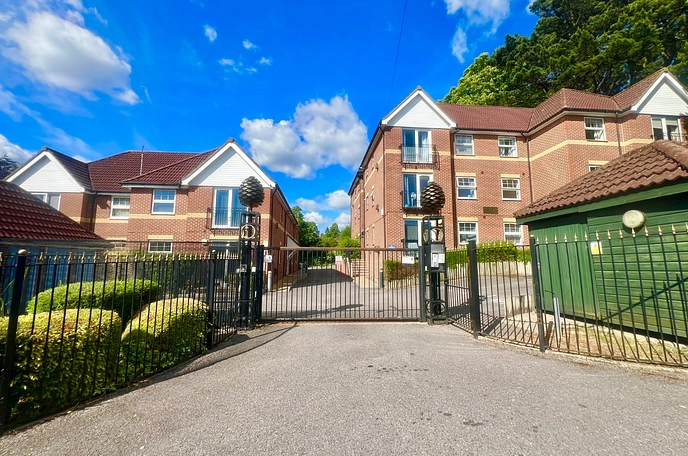 2 bedroom apartment to rent