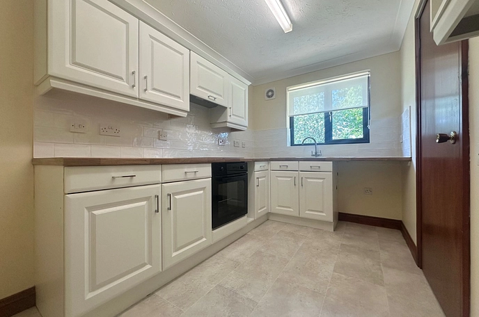 2 bedroom maisonette to rent