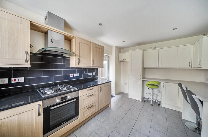 3 bedroom  detached house to rent