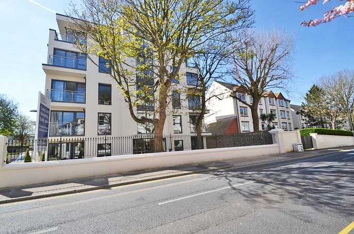 2 bedroom apartment to rent