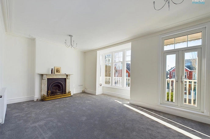2 bedroom apartment to rent