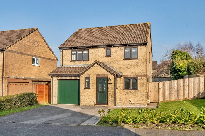 4 bedroom  detached house for sale