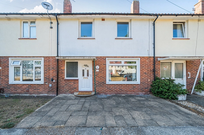 2 bedroom  terraced house for sale