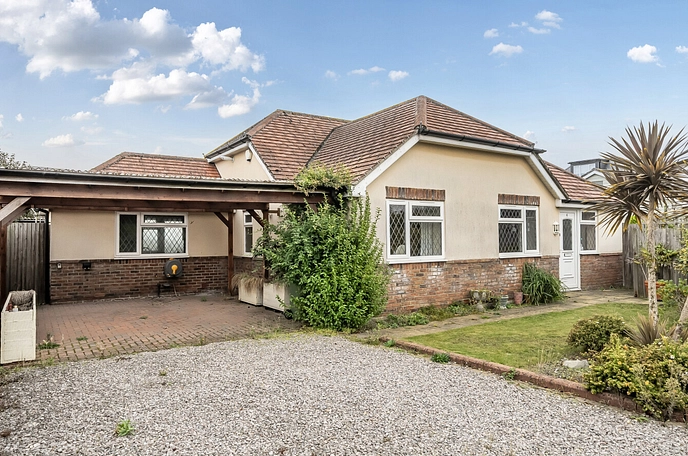 3 bedroom  detached bungalow for sale