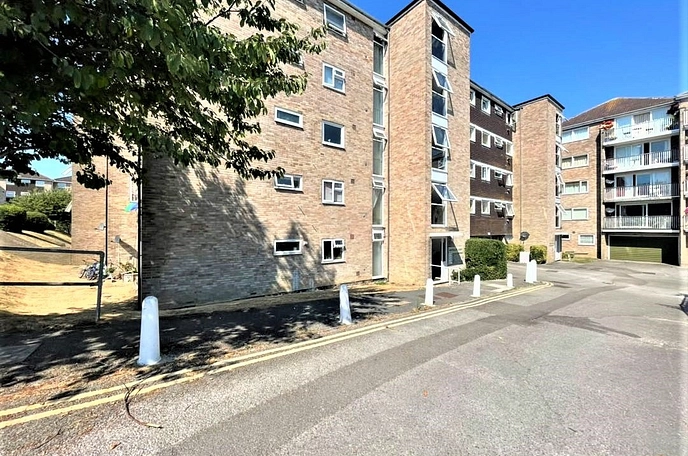 2 bedroom apartment to rent