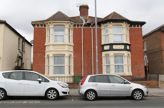 2 bedroom apartment to rent