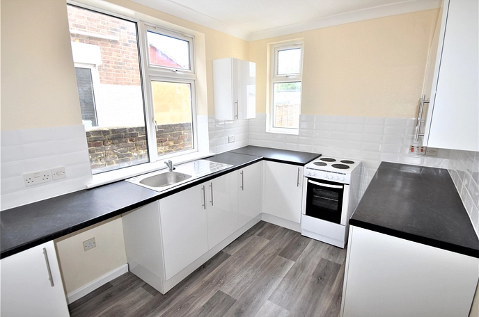 2 bedroom  terraced house to rent