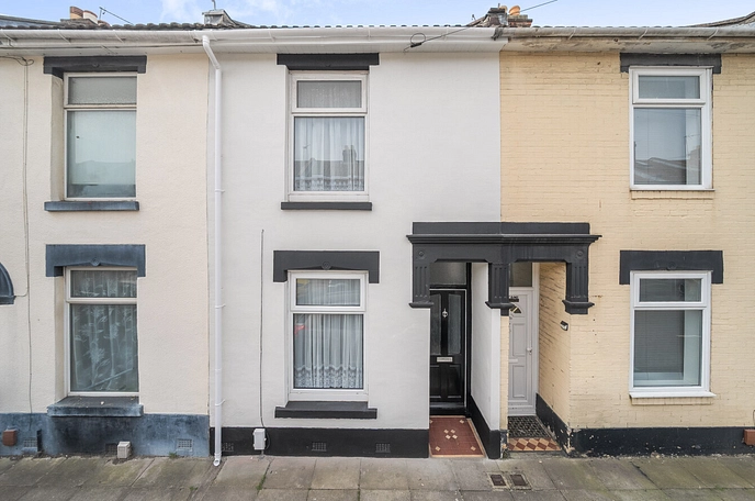 2 bedroom  terraced house to rent