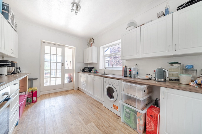 3 bedroom terraced house to rent