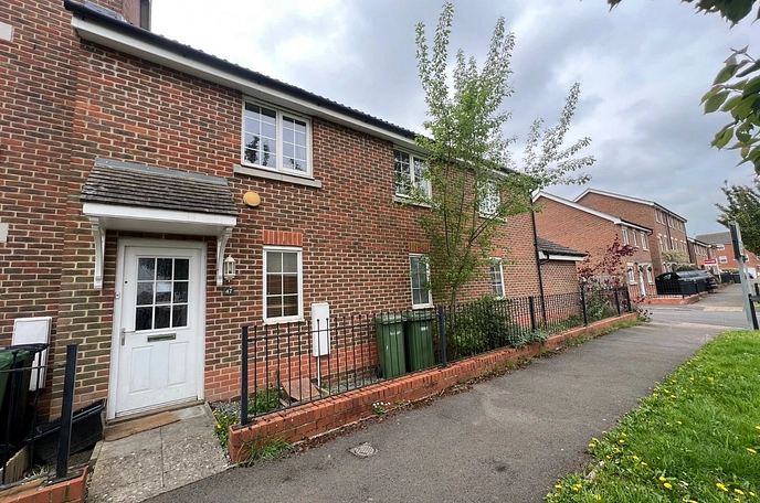 2 bedroom maisonette to rent