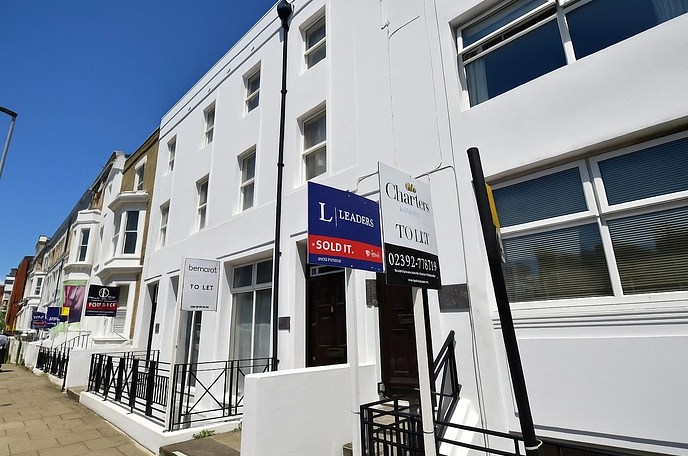 2 bedroom apartment to rent