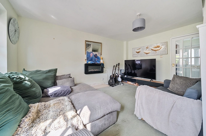 2 bedroom  terraced house to rent