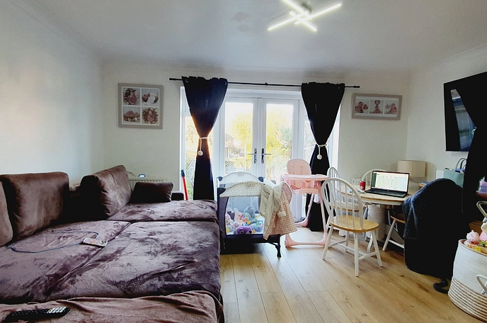 3 bedroom  terraced house to rent