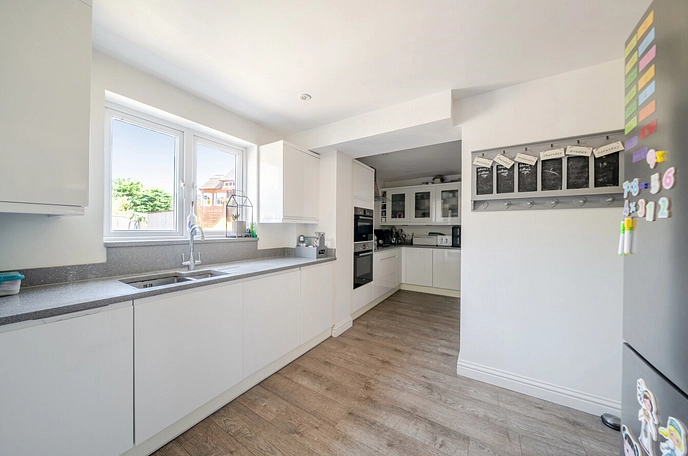5 bedroom house for sale