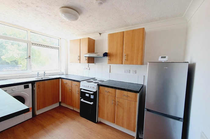 3 bedroom apartment to rent