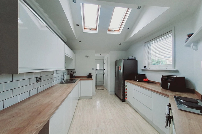3 bedroom  terraced house to rent