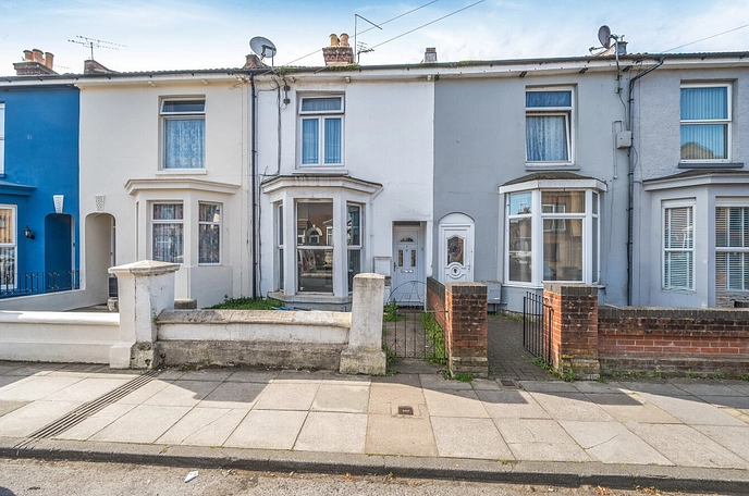 2 bedroom apartment to rent
