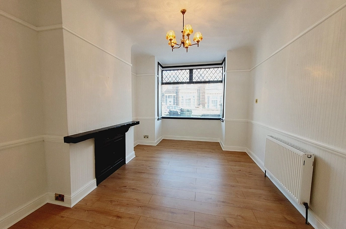3 bedroom  terraced house to rent