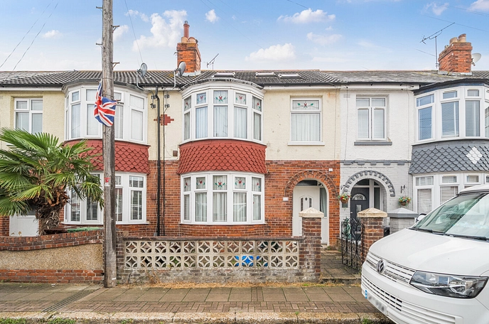 3 bedroom  terraced house to rent