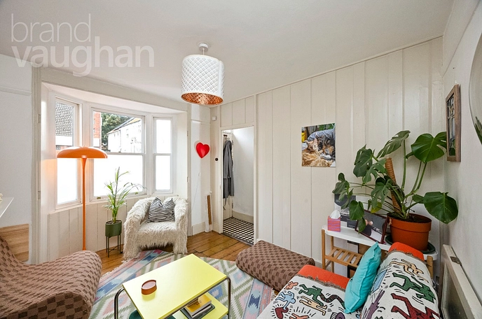 3 bedroom  terraced house for sale