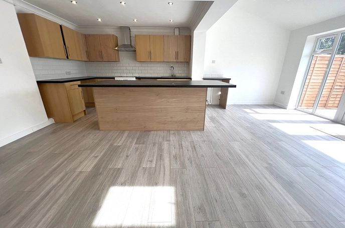 4 bedroom house to rent