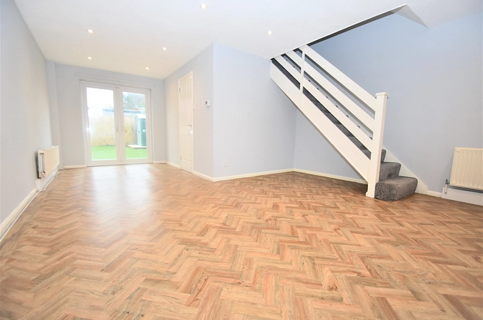 2 bedroom  terraced house to rent