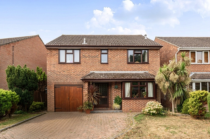 4 bedroom  detached house for sale