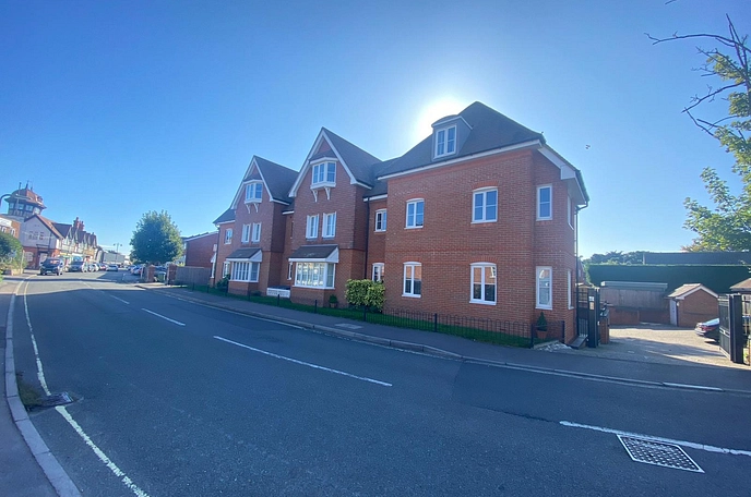 2 bedroom apartment to rent